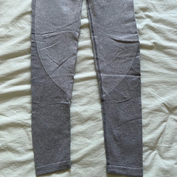 Gymshark Flex Leggings in Charcoal/Black - Picture 5 of 5